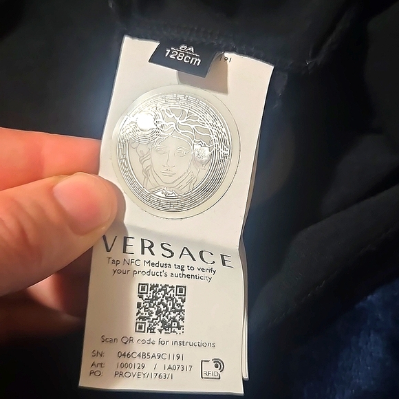 Versace T-Shirt - Picture 4 of 8
